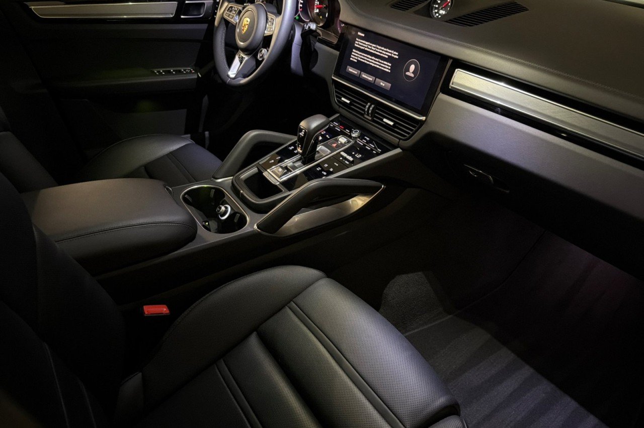 Used 2023 GRAY Porsche Turbo image 15
