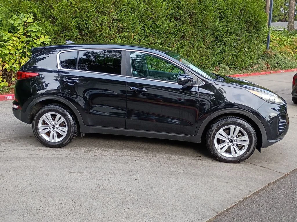 Used 2018 Black Cherry Kia LX image 3