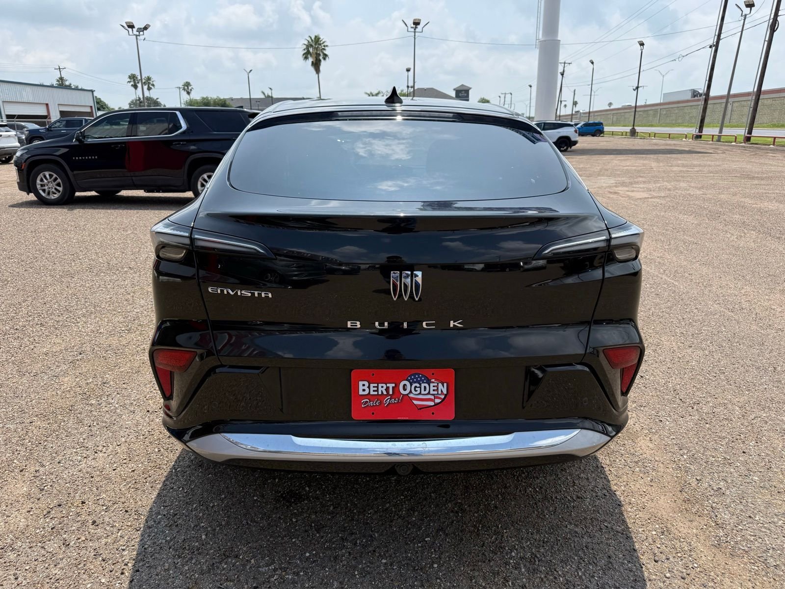 Used 2025 Black Buick Avenir image 4