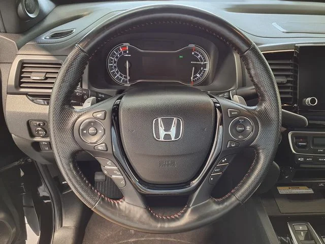 Certified Used 2023 Crystal Black Pearl Honda Black Edition image 9