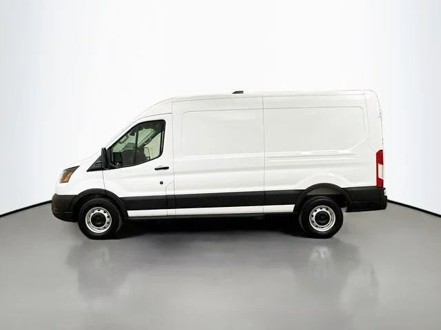 New 2026 Oxford White Ford Cargo Van image 4