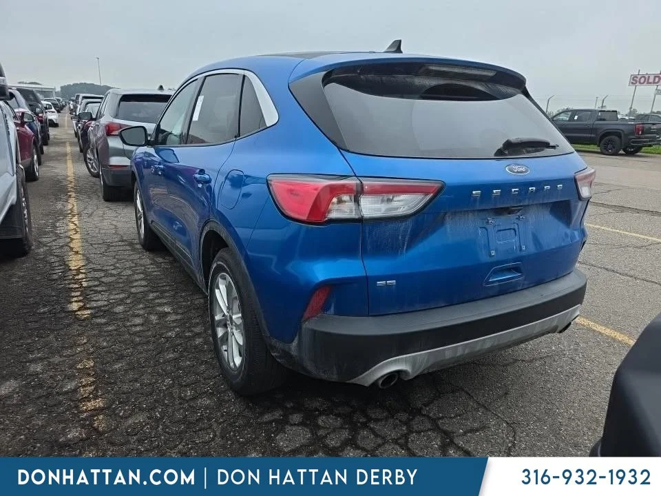 Used 2021 Ford Escape SE with VIN 1FMCU0G6XMUA10525 for sale in Augusta, KS