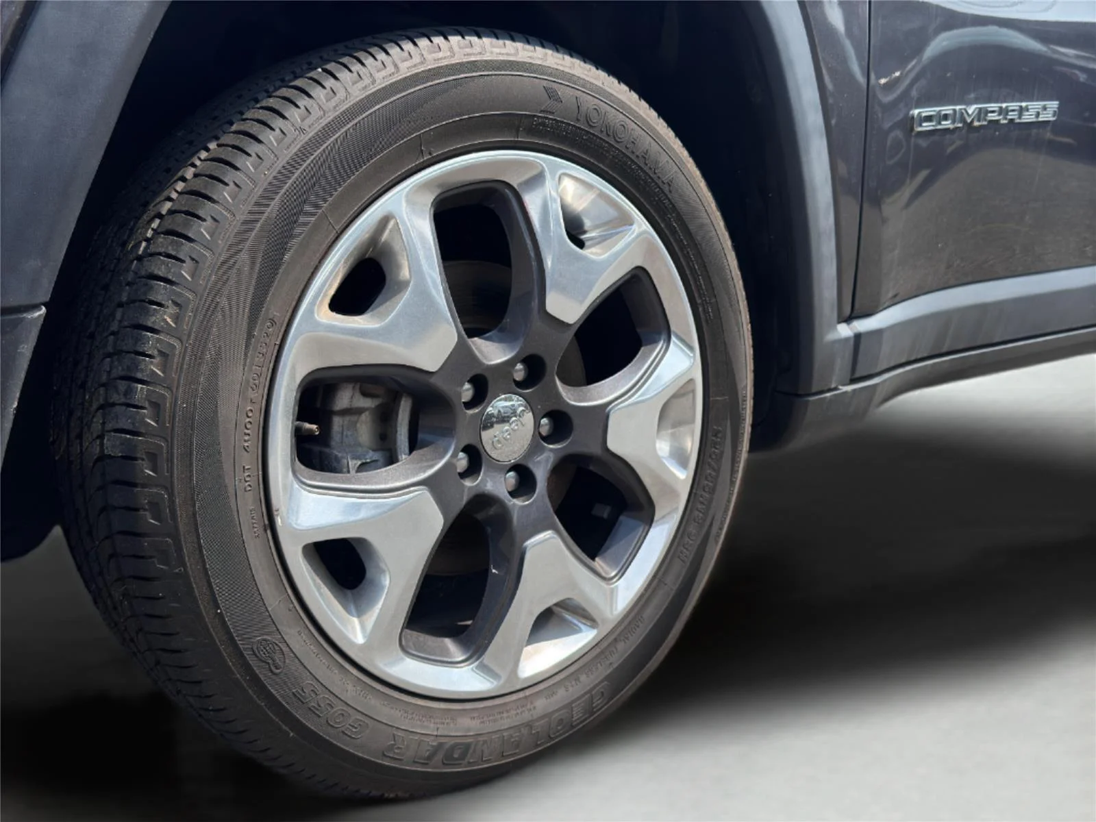 Used 2021 Granite Crystal Metallic Clearcoat Jeep Limited image 27