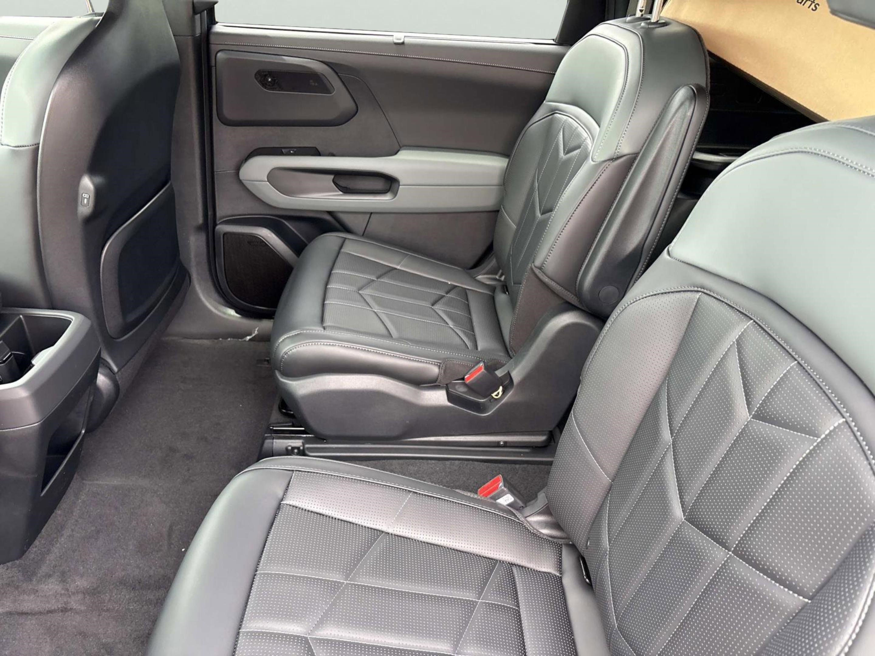 New 2027 Black Jade Green Kia X-Line SX image 15