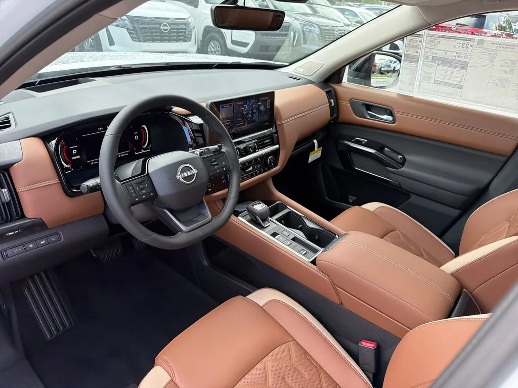 New 2026 White Nissan Platinum image 14