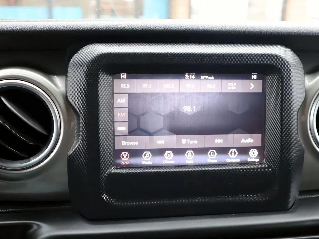 2020 Jeep Wrangler Unlimited Sahara - Photo 17