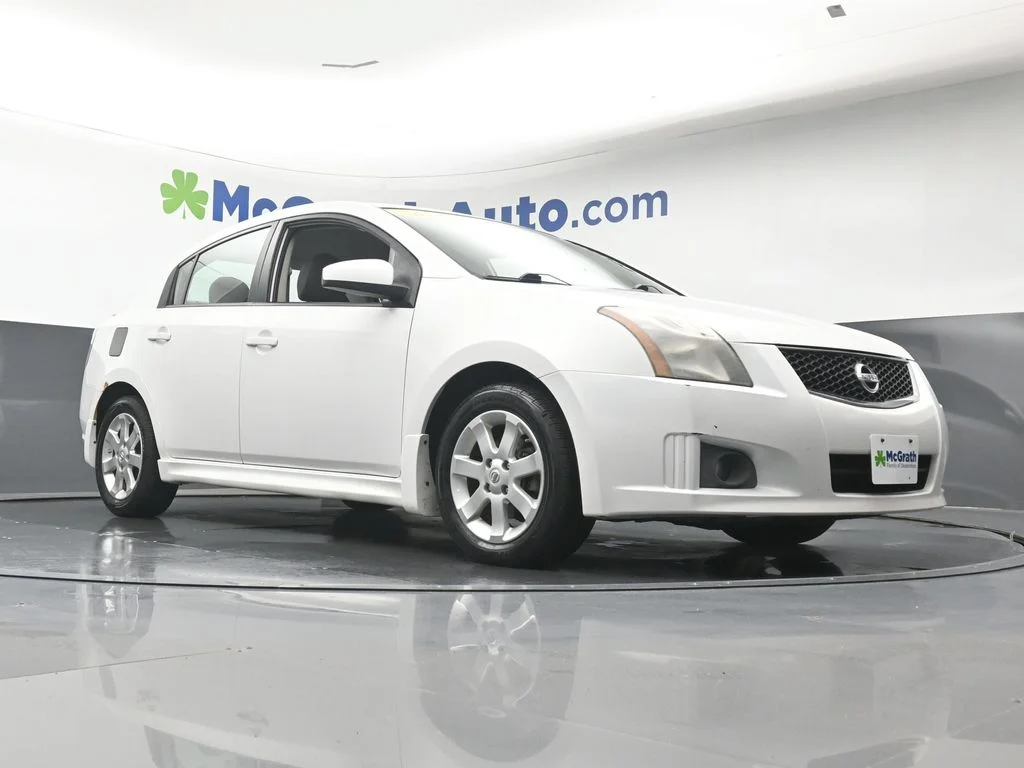 Used 2011 White Nissan 2.0 SR image 24