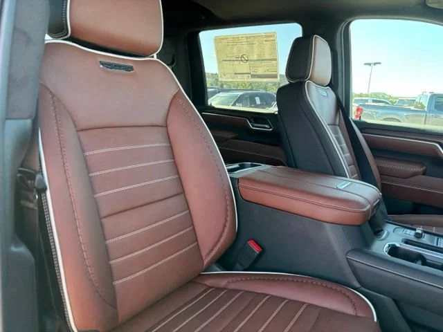 New 2026 Glacier White Tricoat GMC Denali Ultimate image 25