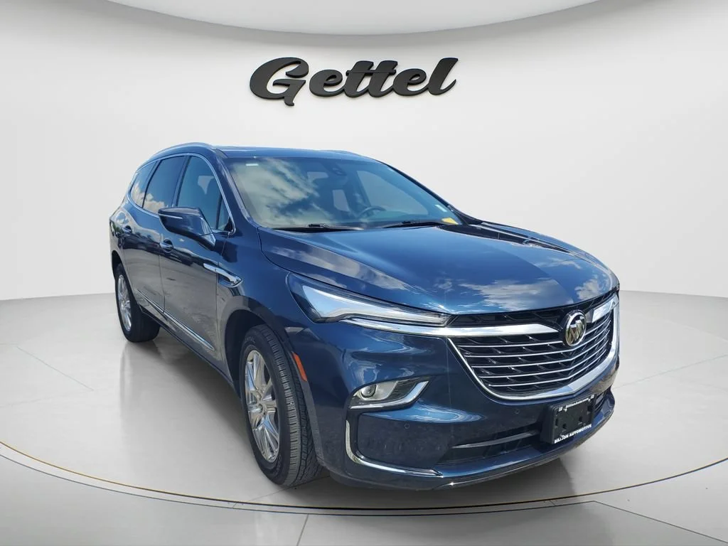 Used 2022 Emperor Blue Metallic Buick Premium image 2