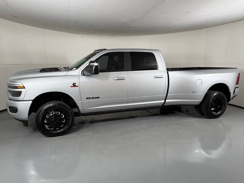 New 2026 Silver-Zynith Exterior Paint RAM Laramie image 5
