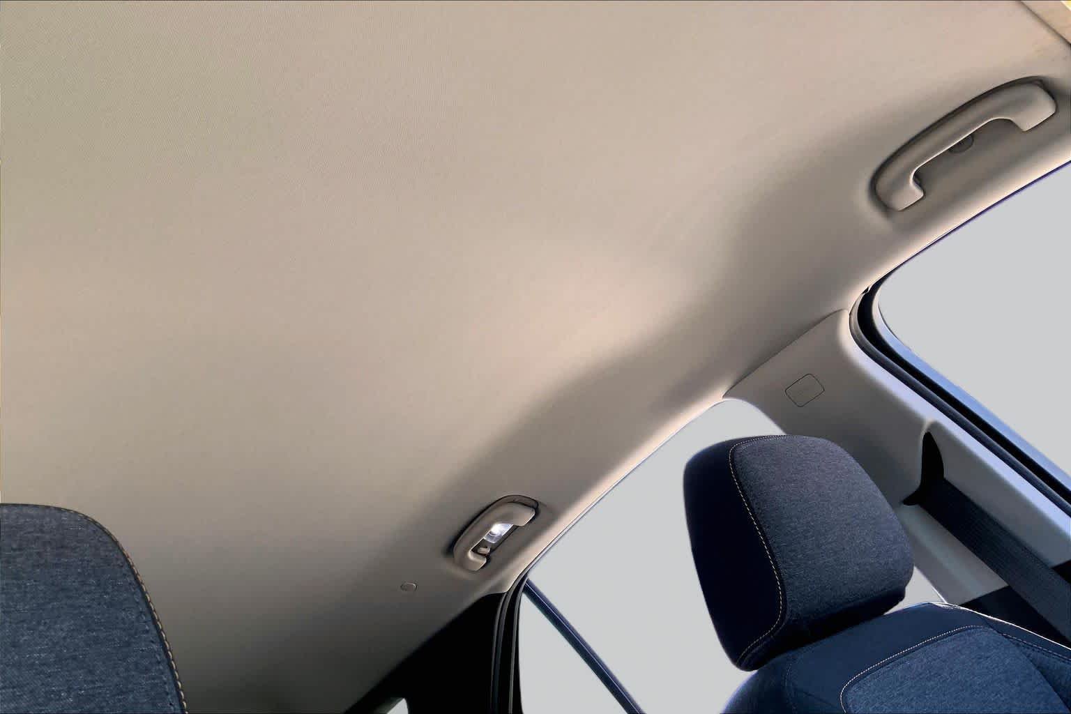 Used 2023 Summit White Chevrolet LT image 14