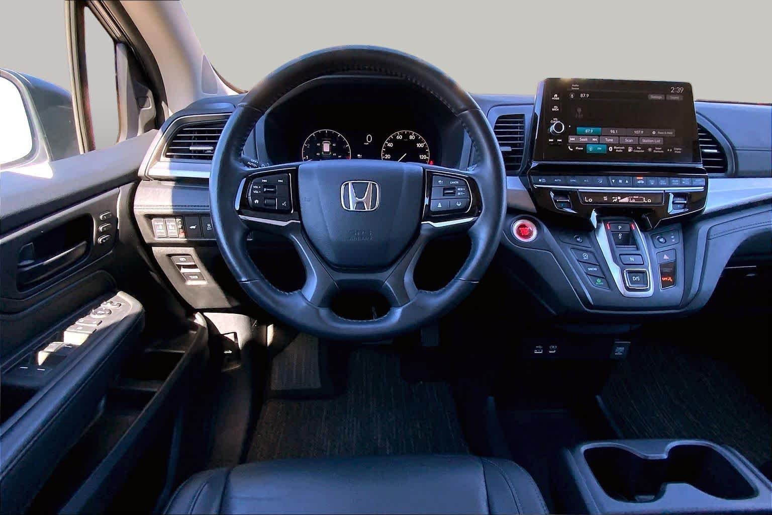 Used 2025 Smoke Blue Pearl Honda EX-L image 6