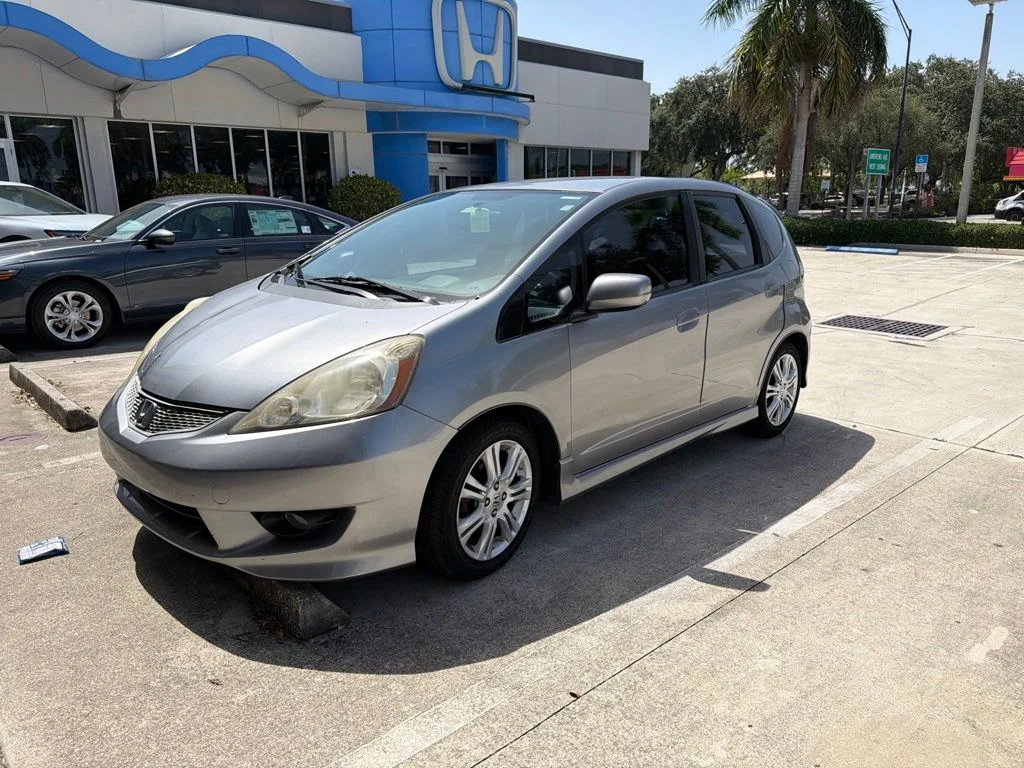 Used 2010 Storm Silver Metallic Honda Sport image 1