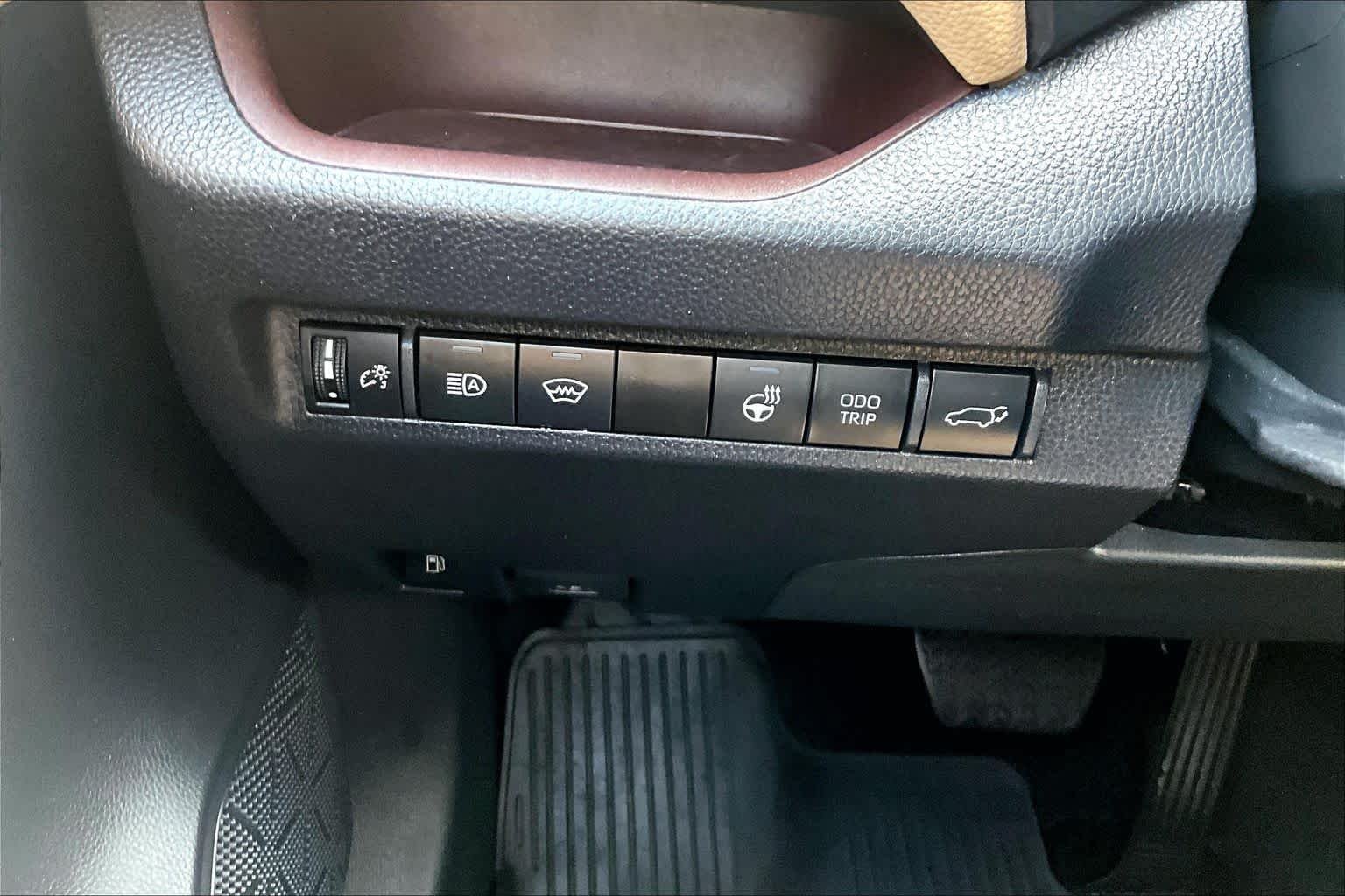 Used 2024 Ruby Flare Pearl Toyota Hybrid Limited image 33