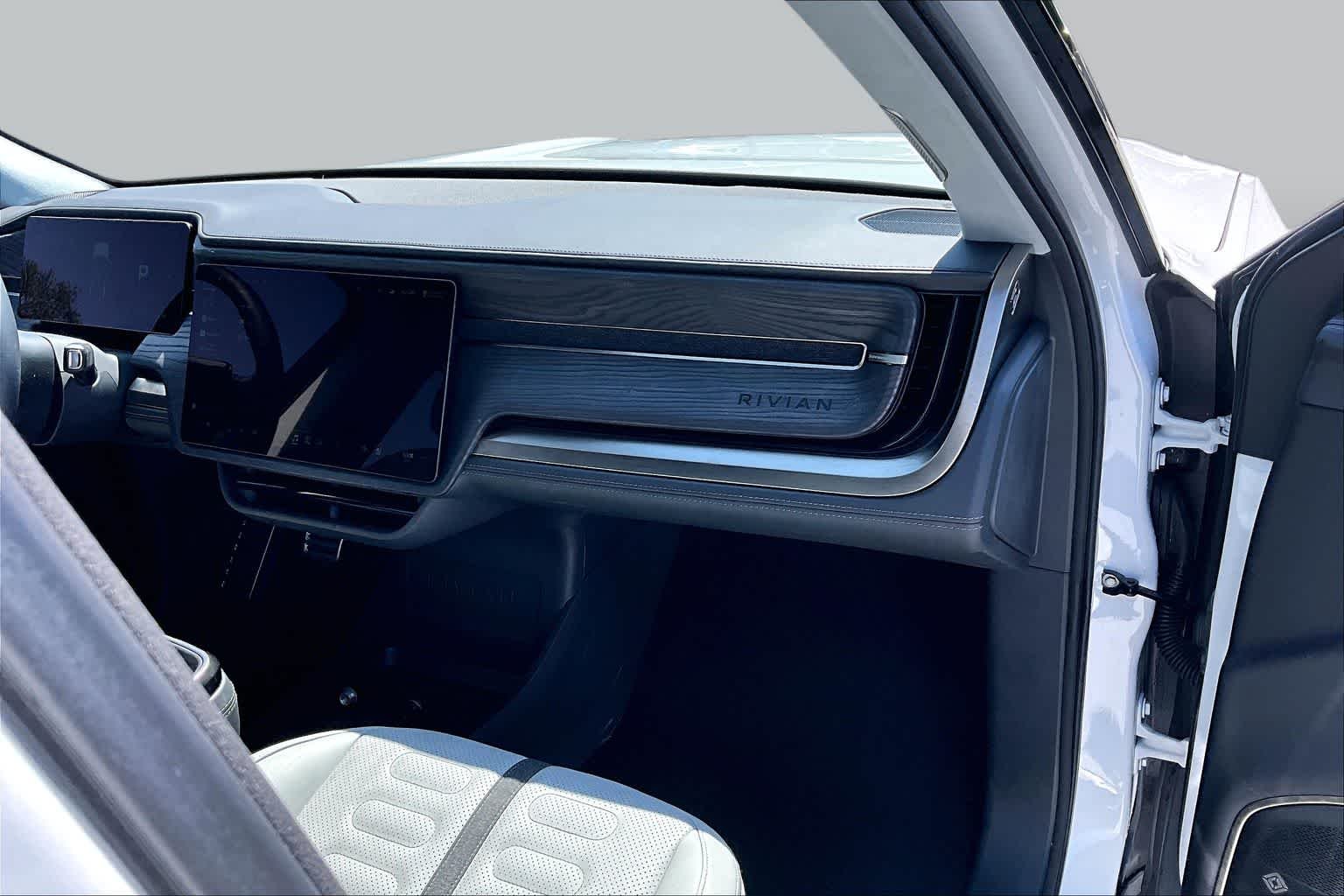 Used 2024 Glacier White Rivian Adventure image 17