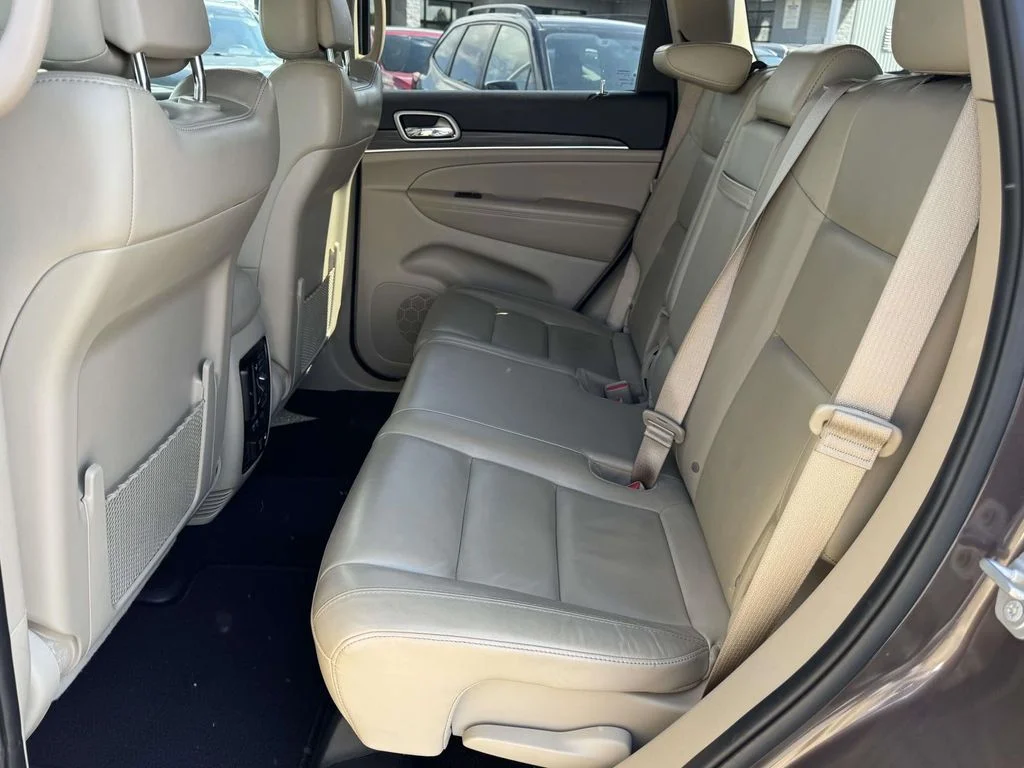 Used 2021 Brown Jeep Limited image 15