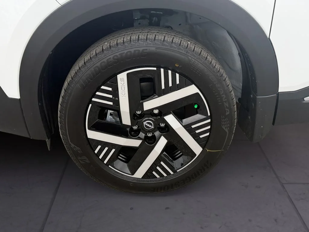 New 2026 Aspen White TriCoat Nissan SV image 9