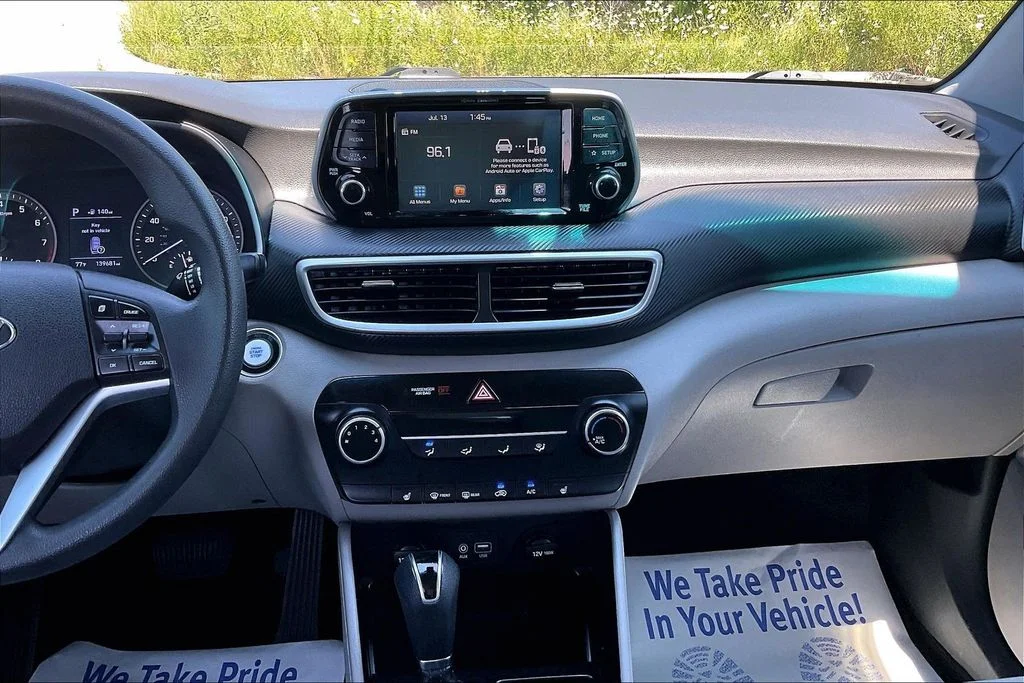 Used 2020 Silver Hyundai Value image 5