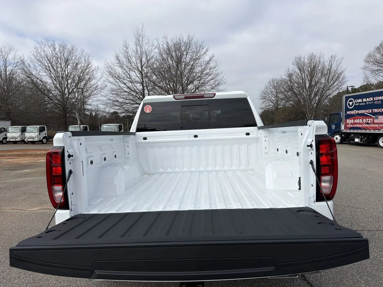 New 2026 Summit White GMC SLE image 21