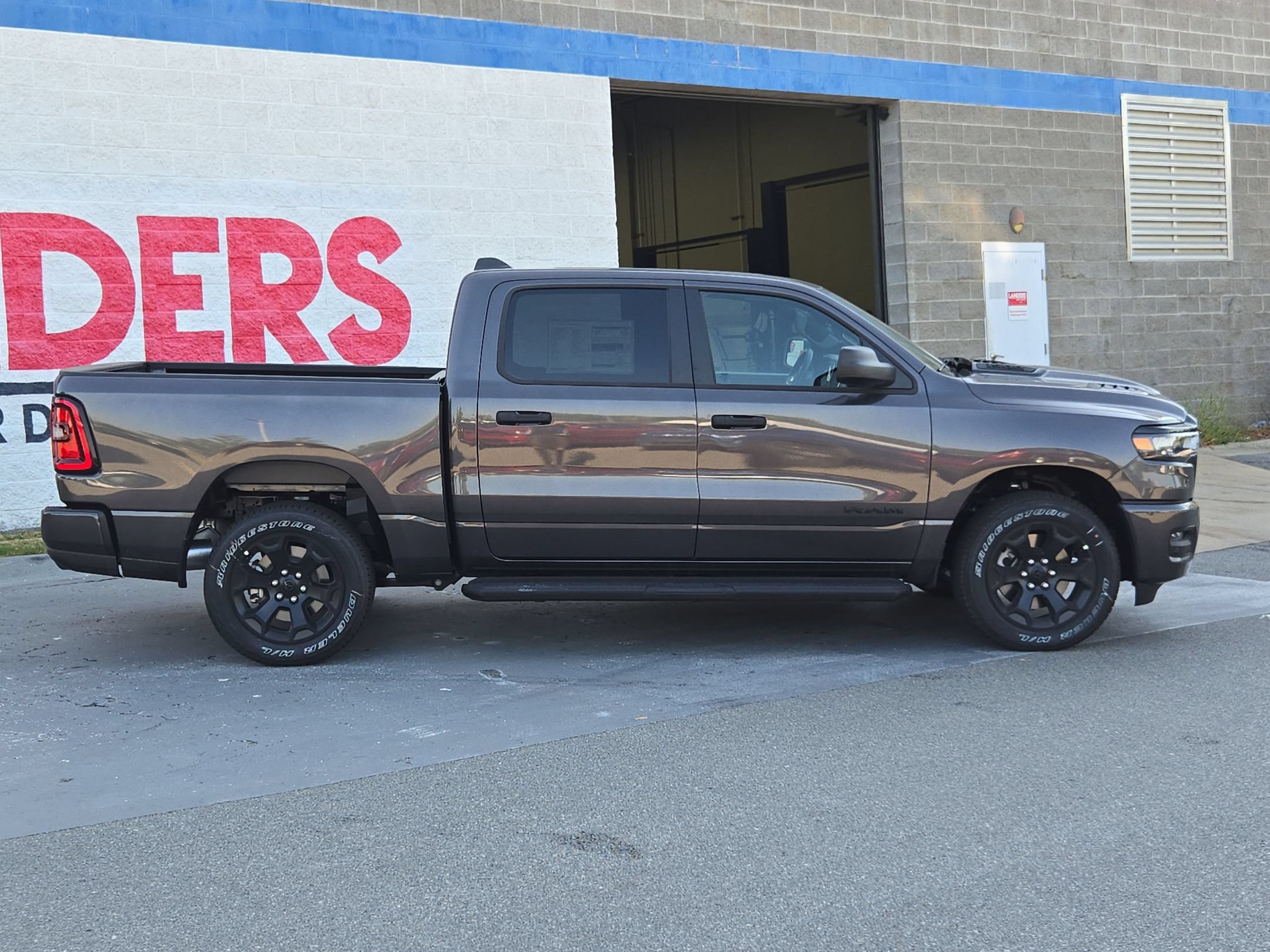 New 2026 Granite Crystal Metallic Clear-Coat Exterior Paint RAM Express image 8