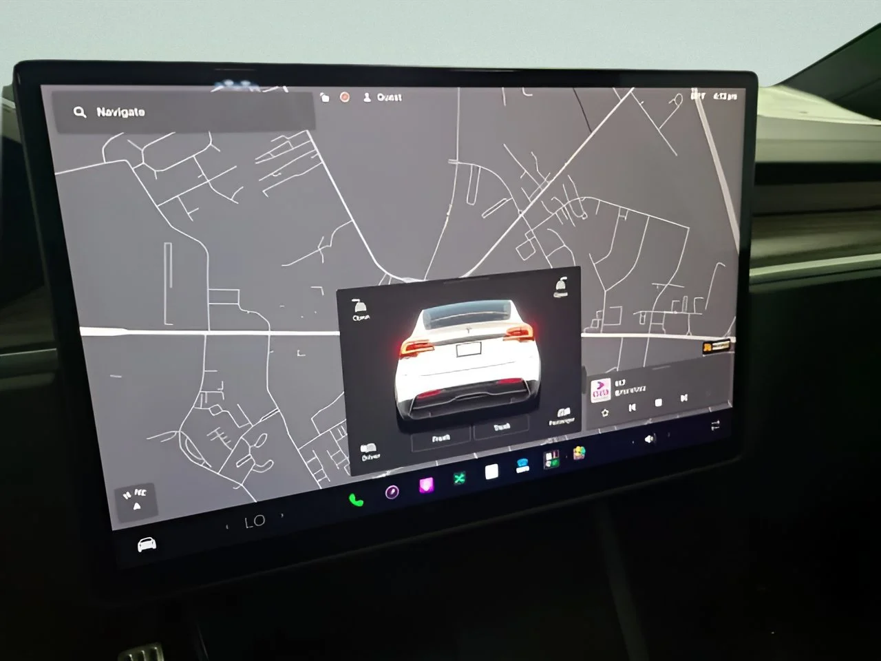 Used 2023 Pearl White Multi-Coat Tesla Standard Range image 27