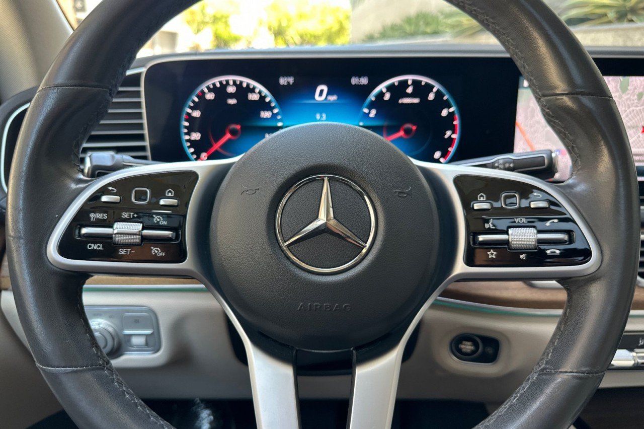 Used 2020 Lunar Blue Metallic Mercedes-Benz GLS 450 image 24