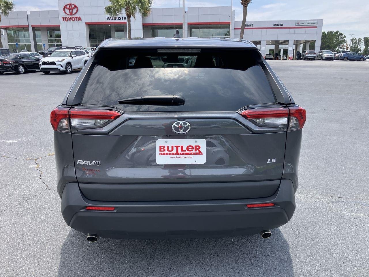 Used 2025 Gray (Magnetic Gray Metallic) Toyota LE image 4