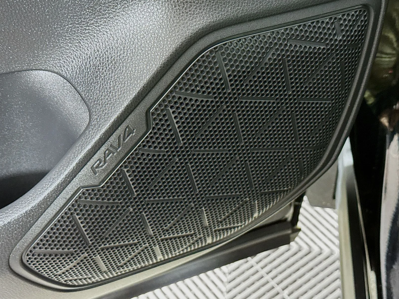 Certified Used 2020 Black Toyota XLE image 14