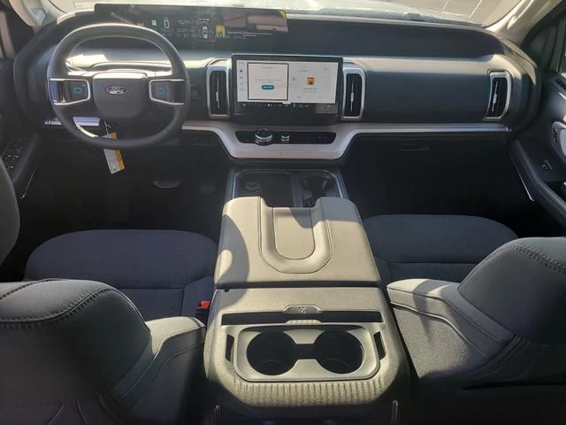 New 2026 Oxford White Ford Active image 17