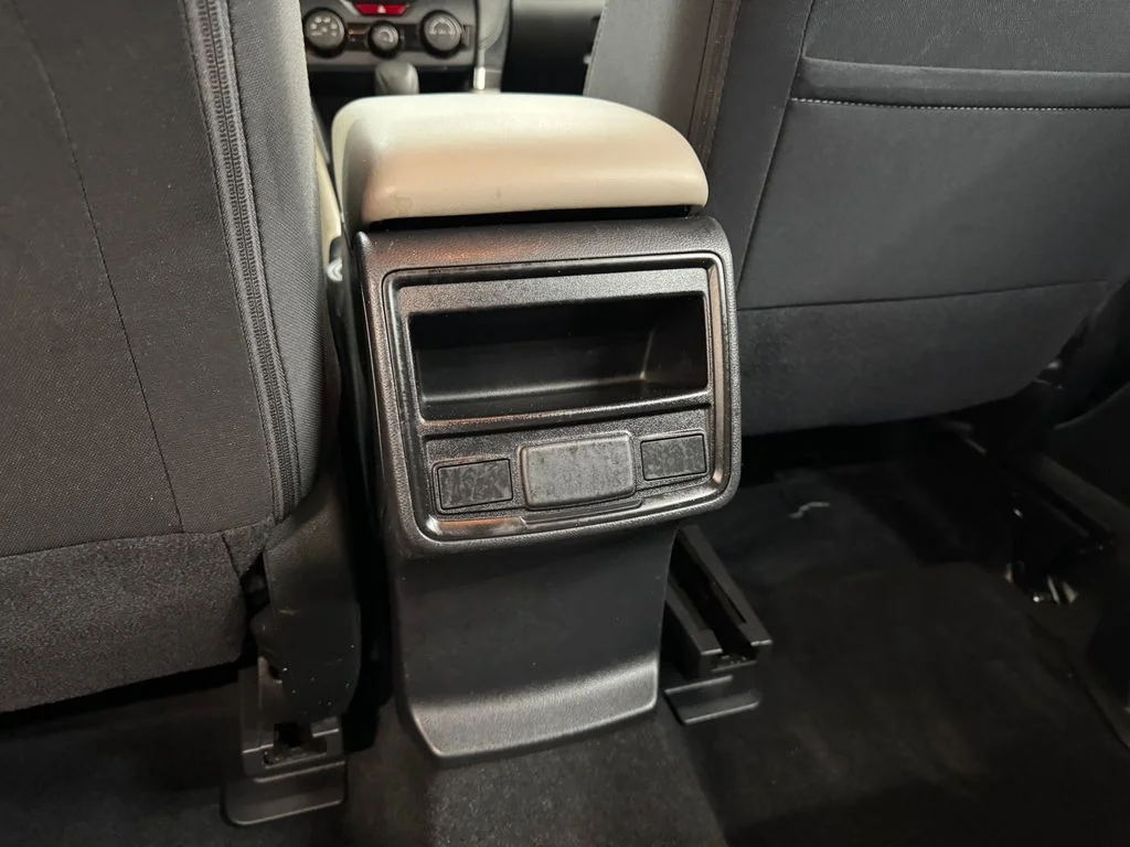 Used 2021 White Subaru Base image 26