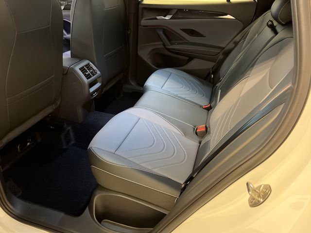 New 2026 White Volkswagen 2.0T SE R-Line Black image 10