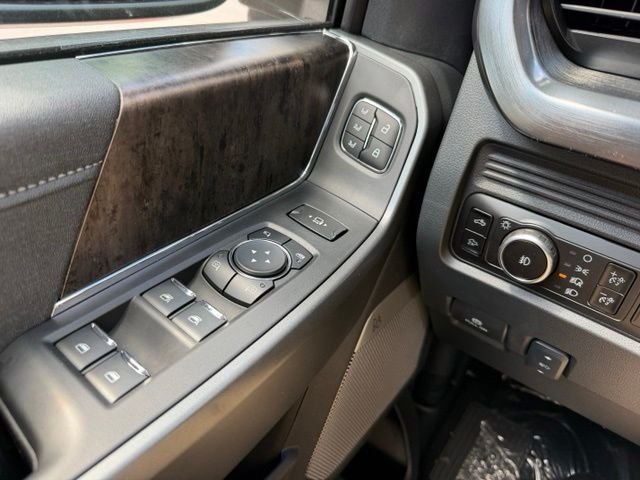 New 2026 Agate Black Metallic Ford F-350® Lariat® image 25