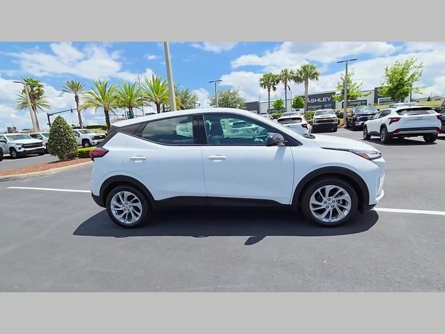 2027 Chevrolet Bolt LT - Photo 16