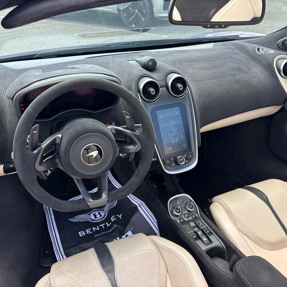 Used 2019 Blue MCLAREN  image 20