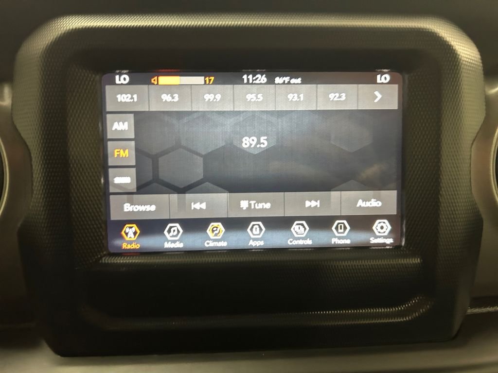 Photo 11