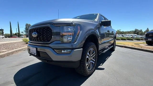 Used 2023 Gray Ford XL image 9