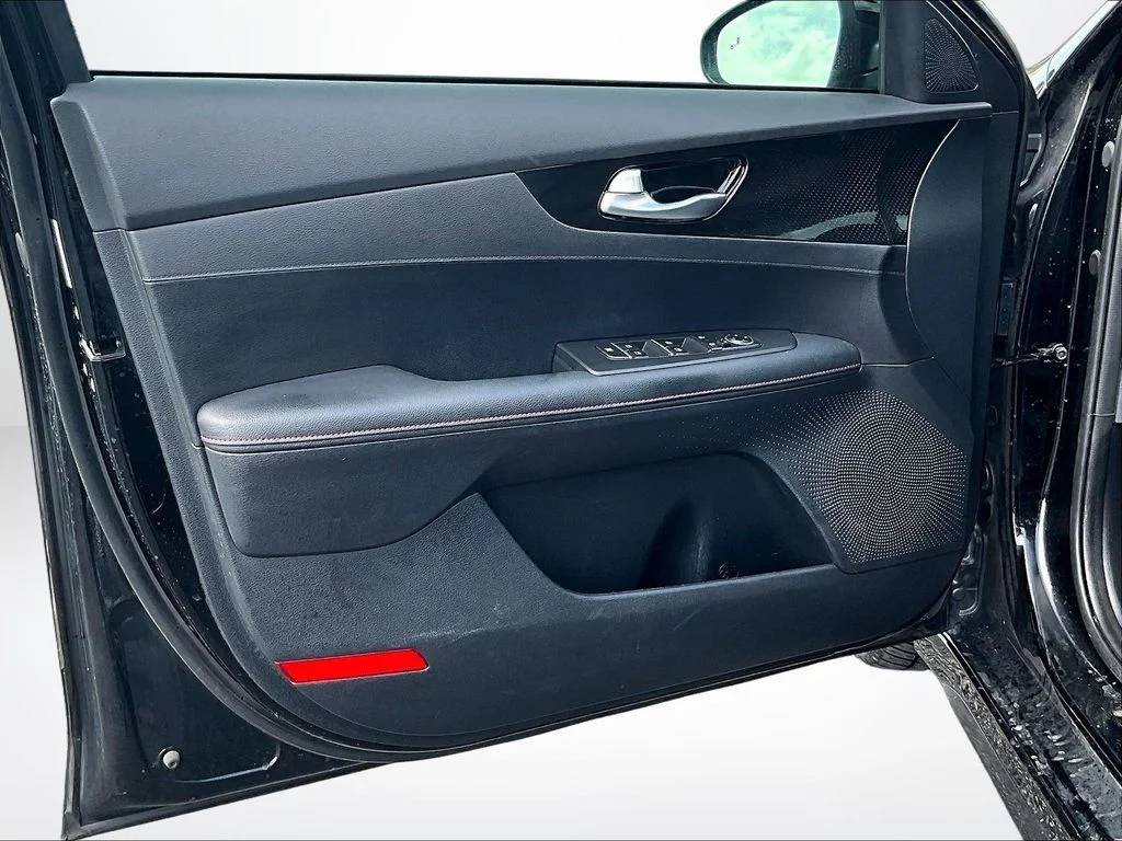 Used 2024 Black Kia GT image 20