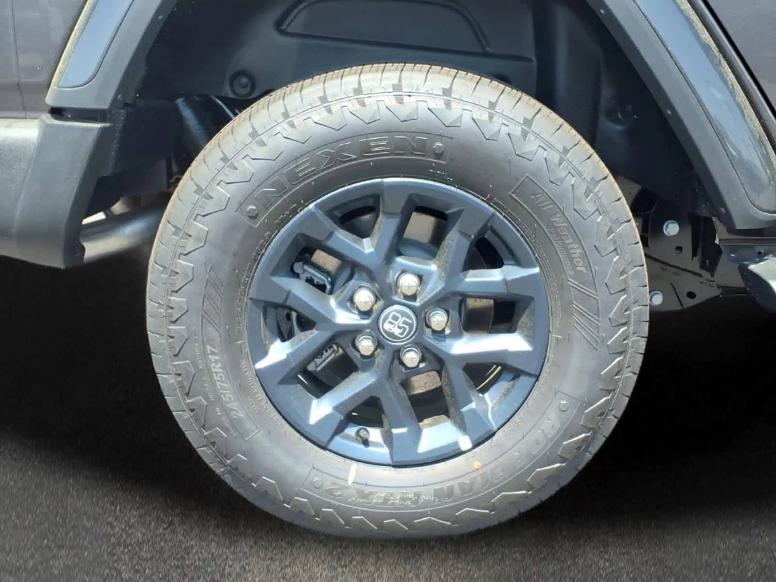 New 2026 Granite Crystal Metallic Clearcoat Jeep 85th Anniversary image 7