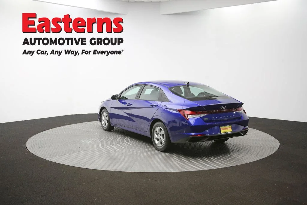 Used 2023 Blue Hyundai SE image 63