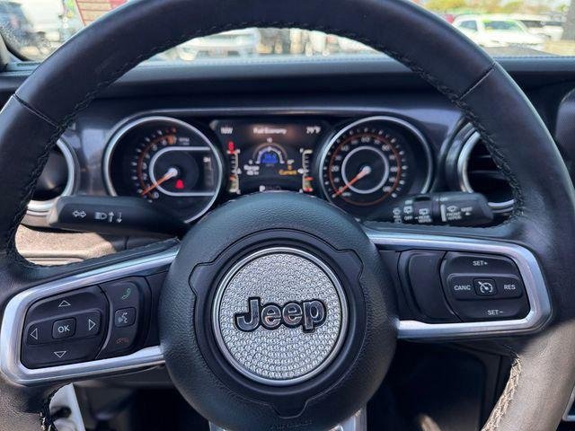 Used 2022 White Jeep Unlimited Sahara image 26