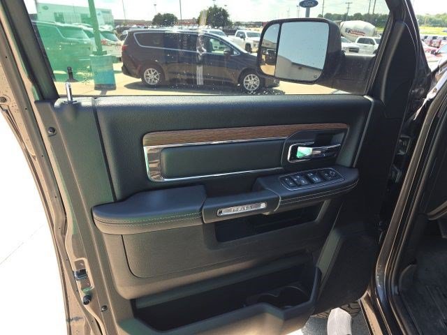 Used 2017 Granite Crystal Metallic Clearcoat Ram Laramie image 15