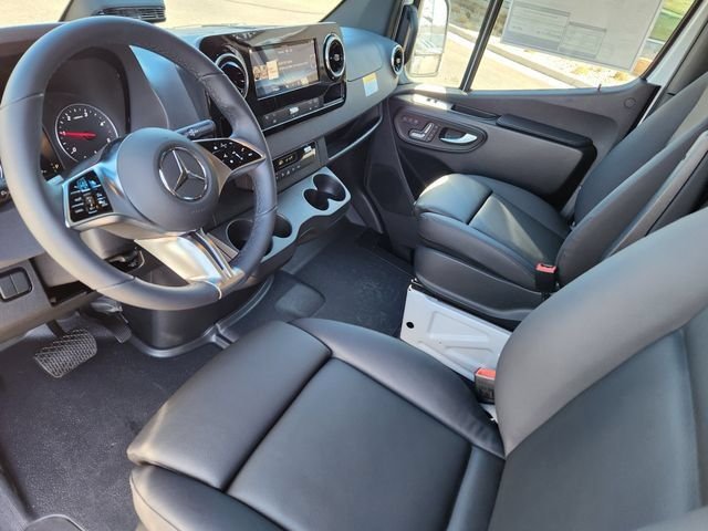 Used 2026 White Mercedes-Benz Cargo 144 WB image 7