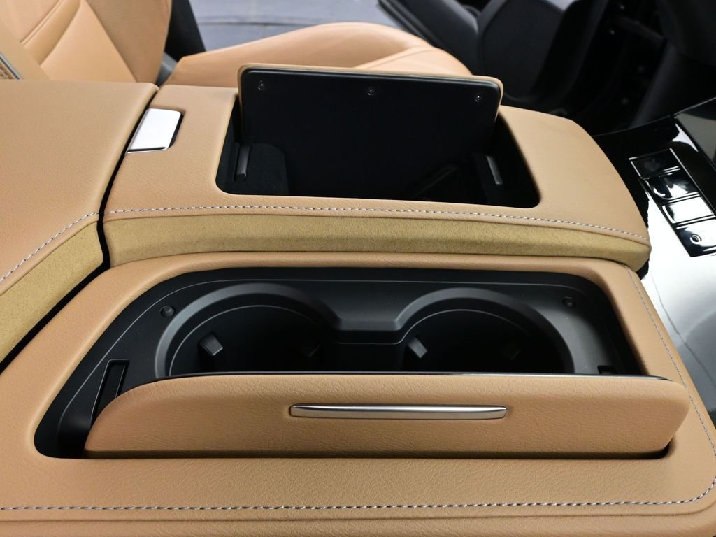 New 2026 Black INFINITI LUXE image 19