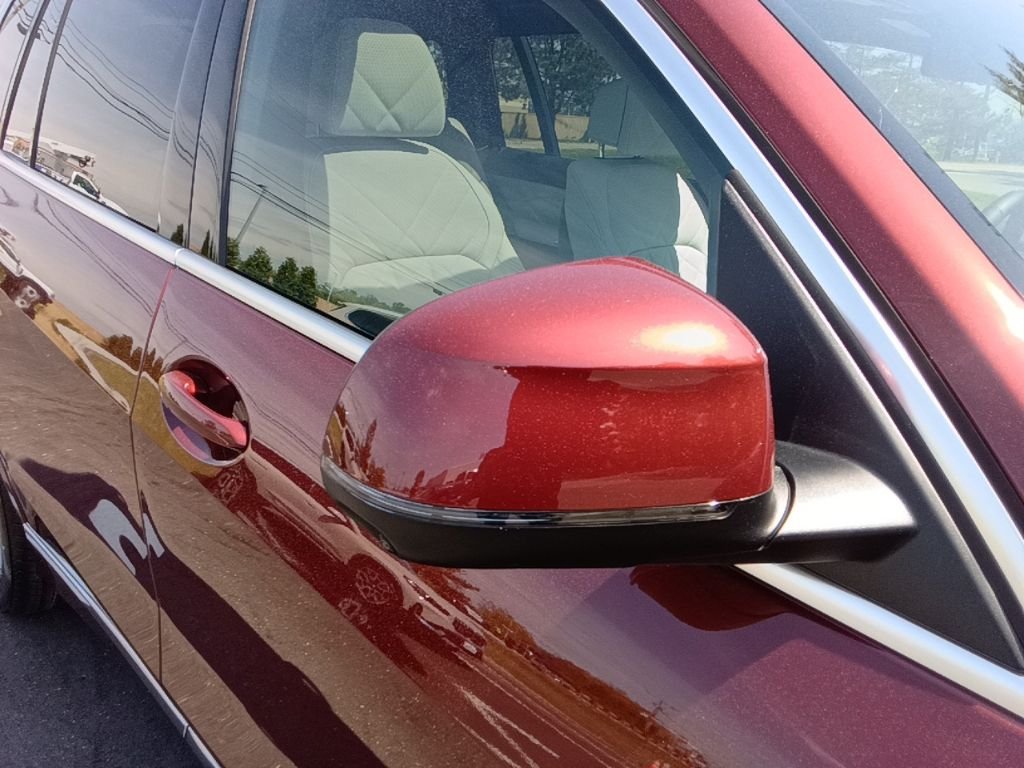 Used 2026 Aventurin Red Metallic BMW xDrive40i image 30