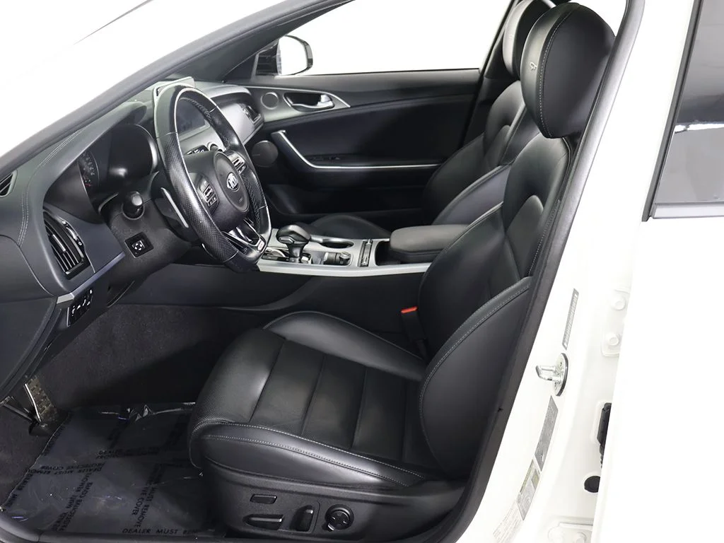 Used 2019 White Kia GT2 image 38