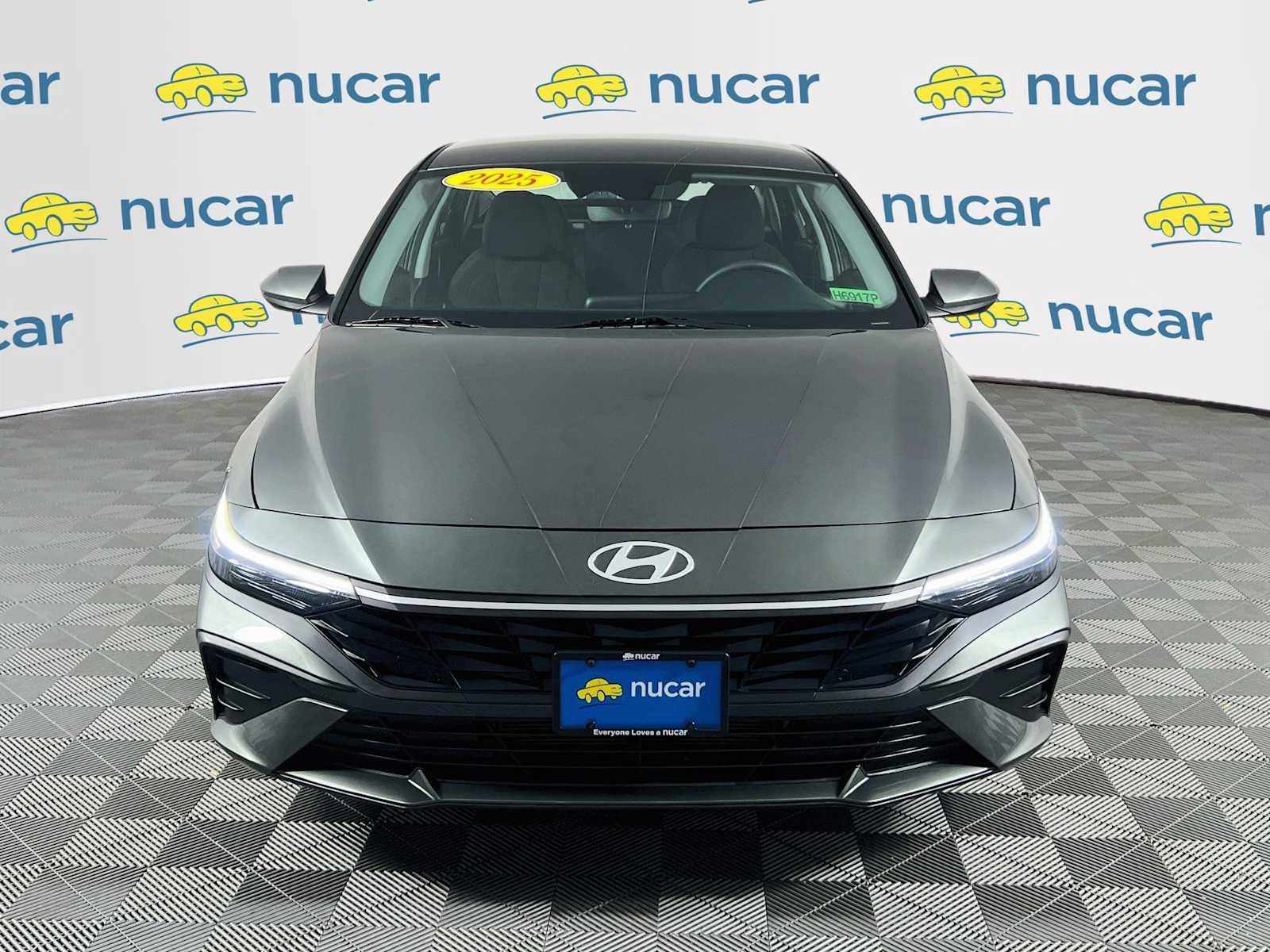 Used 2025 Amazon Gray Hyundai Blue image 2