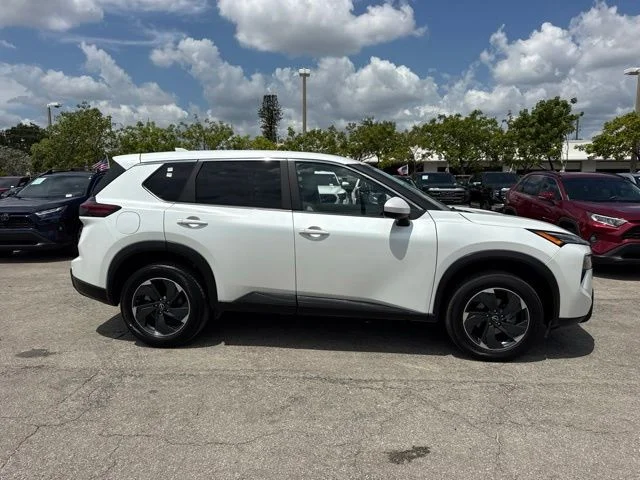 Used 2025 White Nissan SV image 2