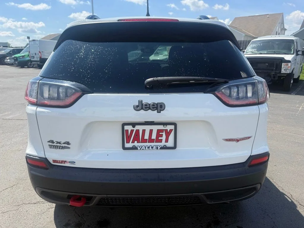 Used 2022 White Jeep Trailhawk image 4