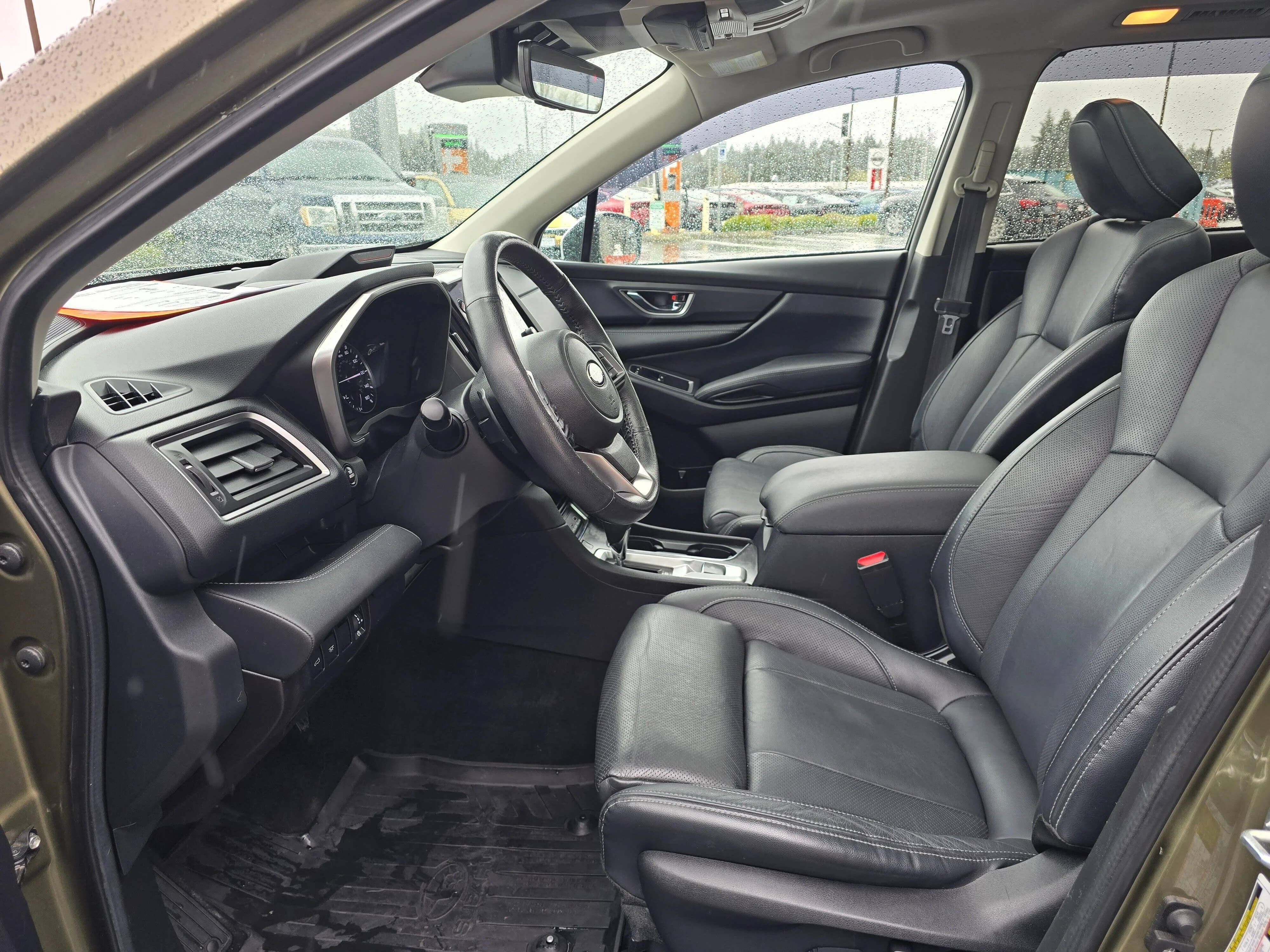 Used 2023 Green Metallic Subaru Limited image 8