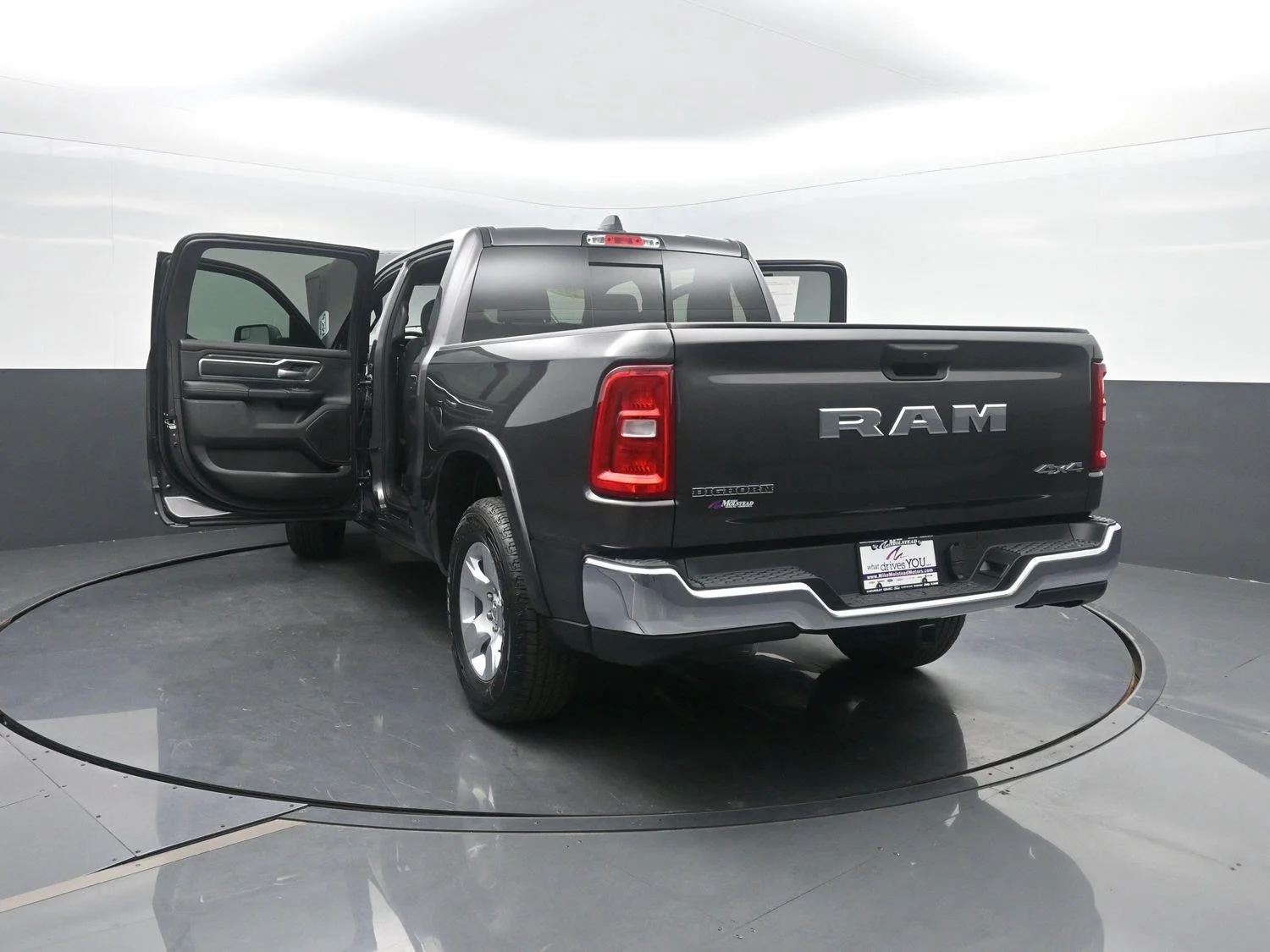 New 2027 Granite Crystal Metallic Clear-Coat Exterior Paint RAM Big Horn image 47